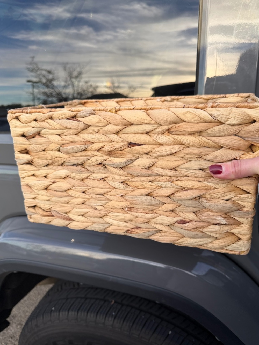 NWT Wicker Basket, Baskets Large, Natural (Water Hyacinth)